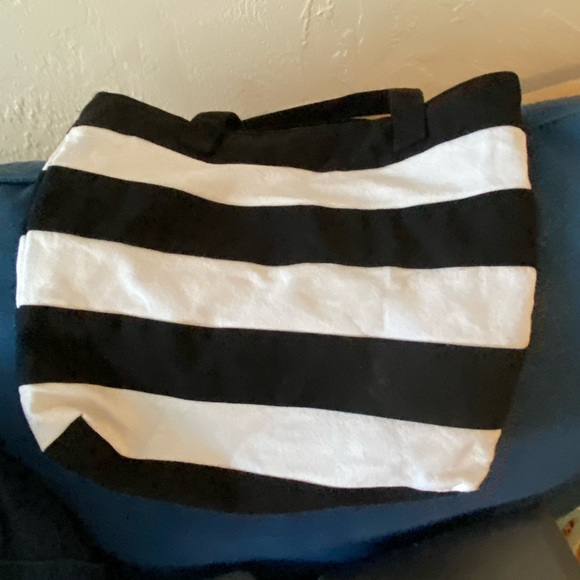 In This Together zippered tote bag - Picture 3 of 5